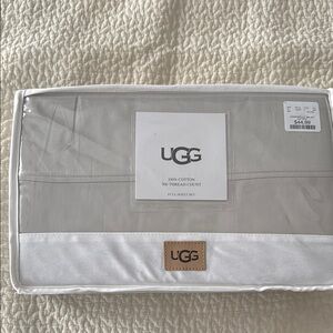 UGG Gray and White Cotton Sheets